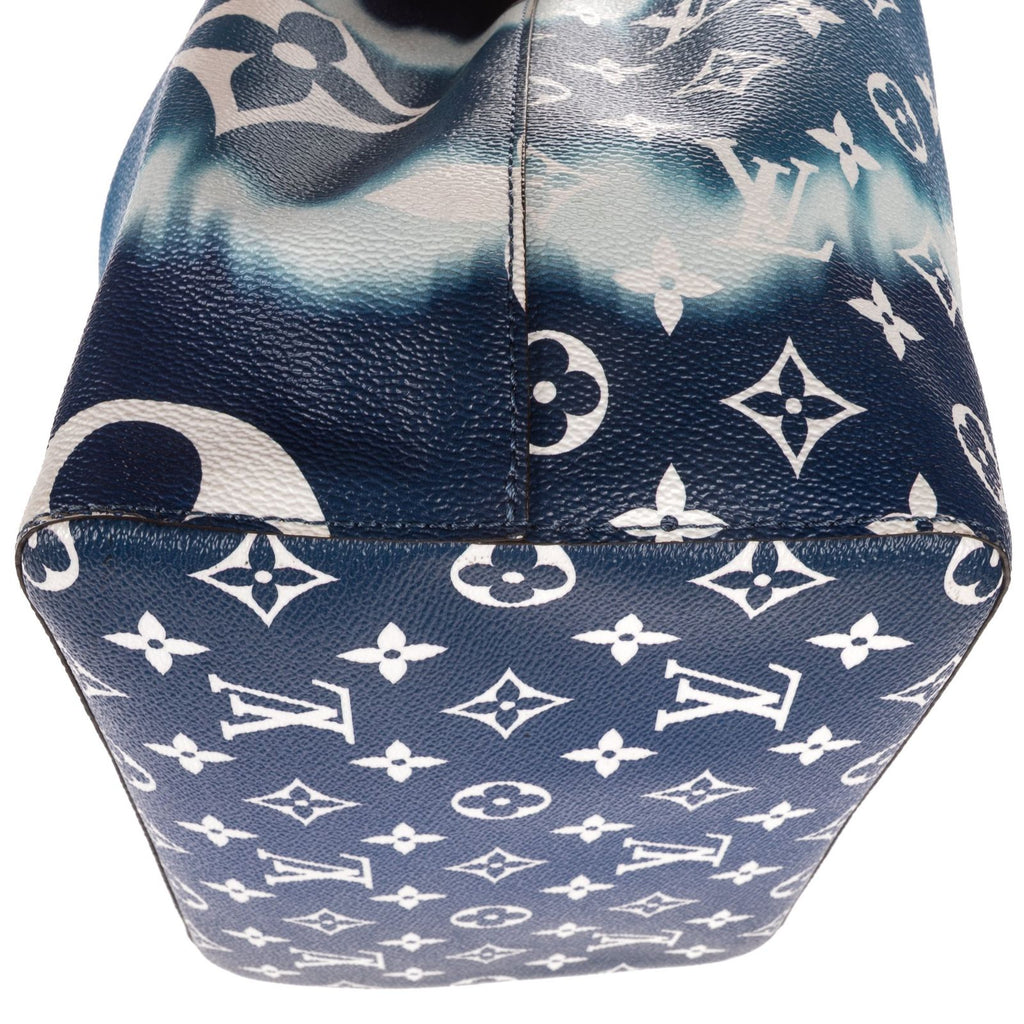 Louis Vuitton Ltd Ed Noe Blue White Giant Monogram Escalea — view 7