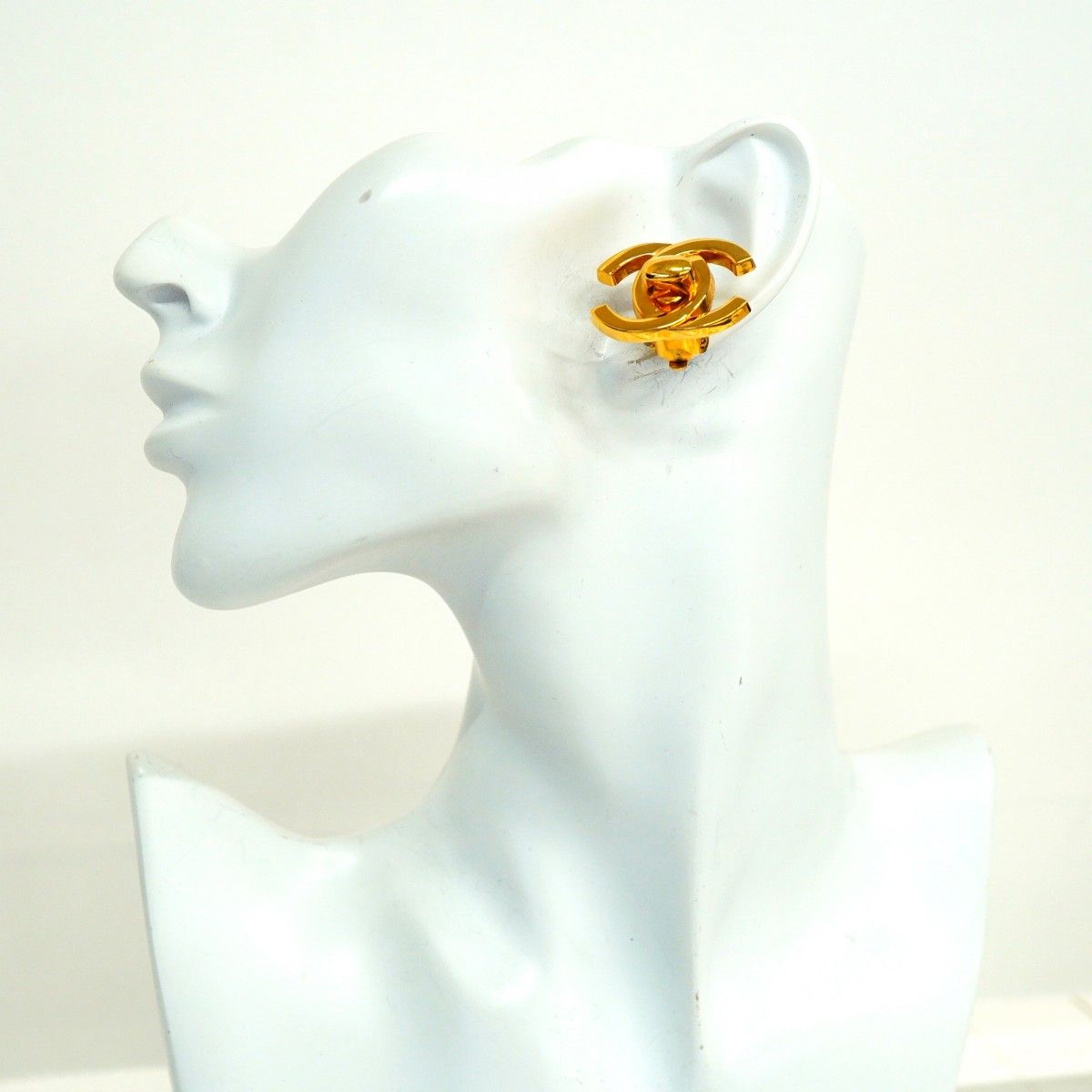 Chanel Earrings Vintage CC Logo Turnlock Gold Plated — view 5