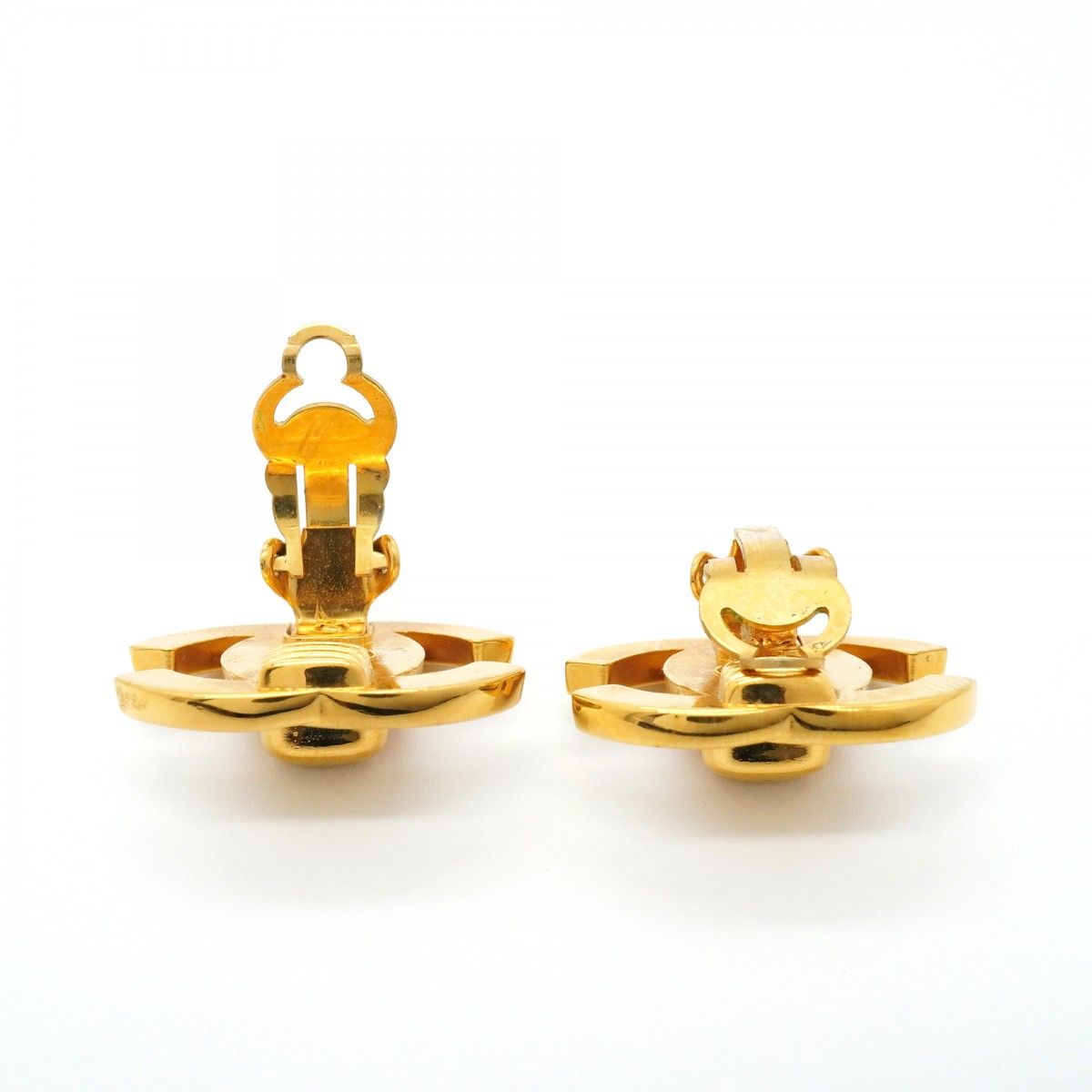 Chanel Earrings Vintage CC Logo Turnlock Gold Plated — view 3