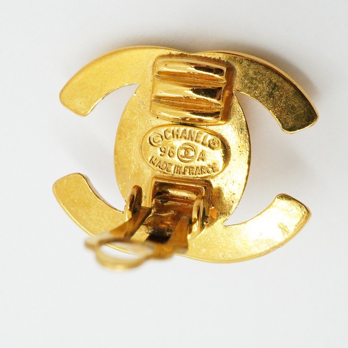 Chanel Earrings Vintage CC Logo Turnlock Gold Plated — view 4