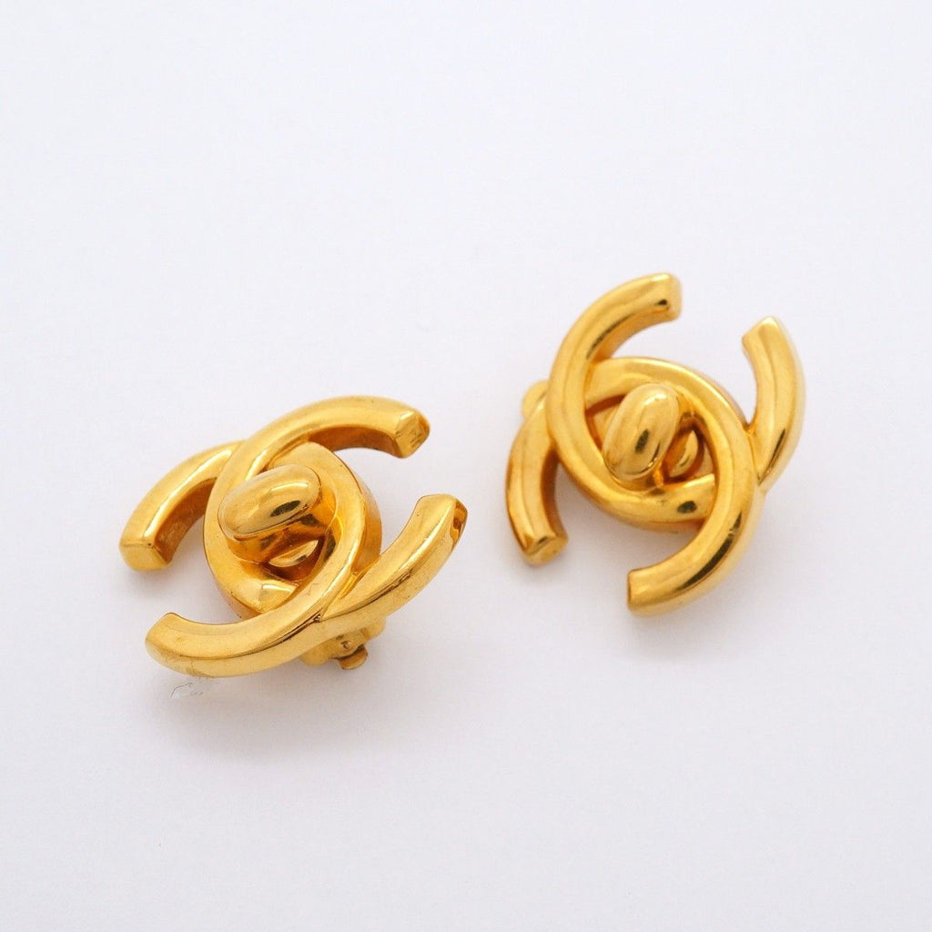 Chanel Earrings Vintage CC Logo Turnlock Gold Plated — view 2
