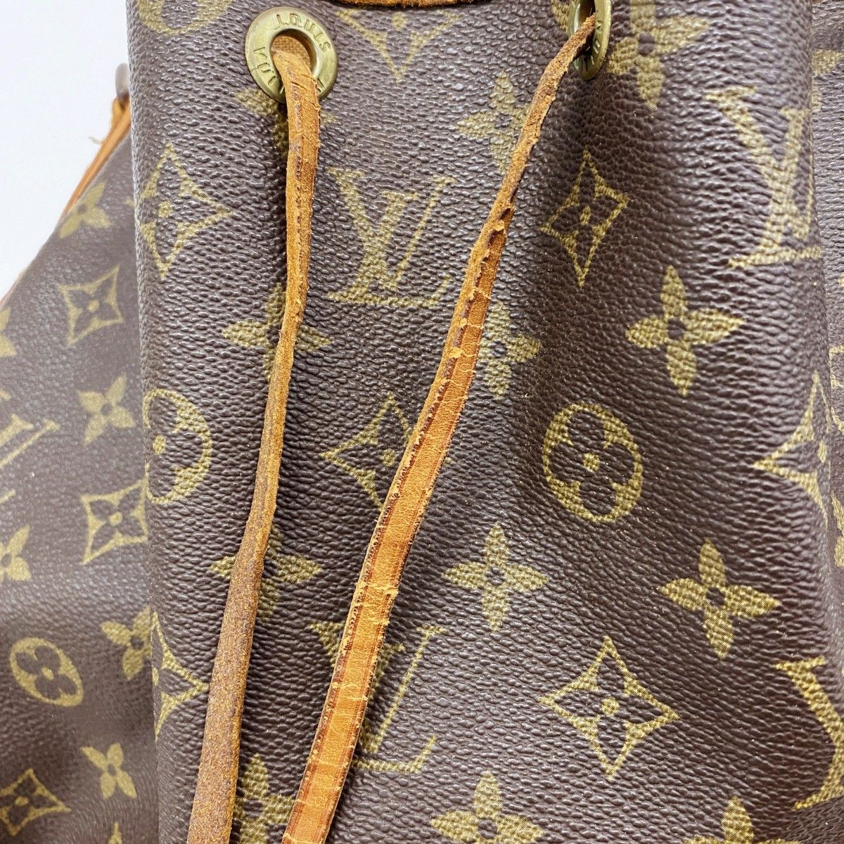Louis Vuitton Shoulder Bag Monogram Noe Brown — view 9