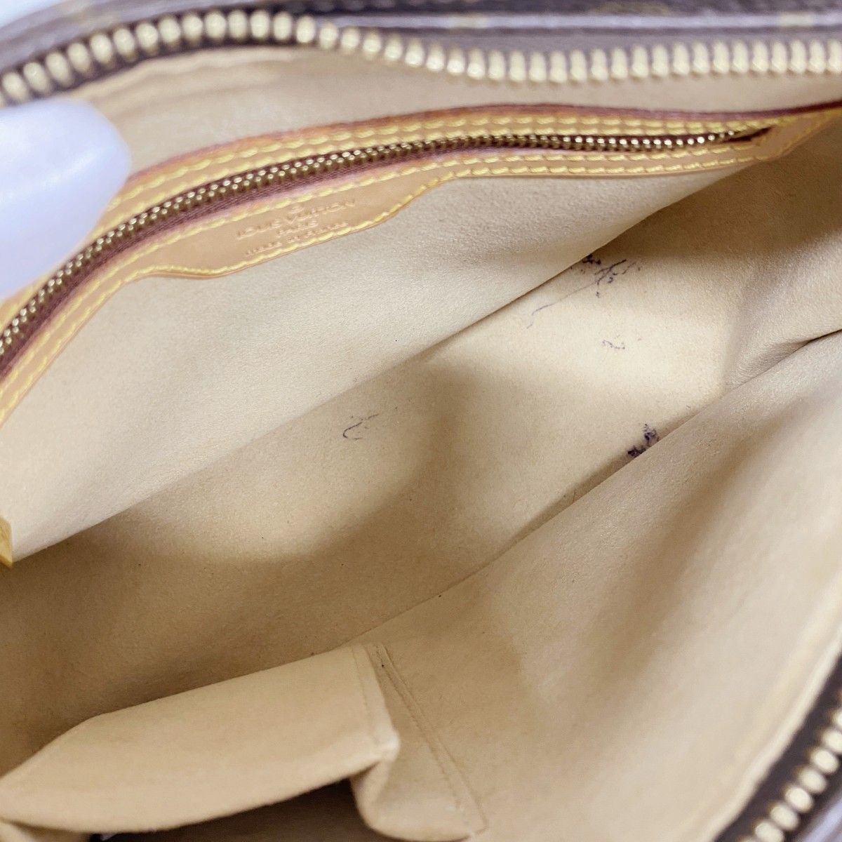 Louis Vuitton Shoulder Bag Monogram Looping MM Brown — view 4