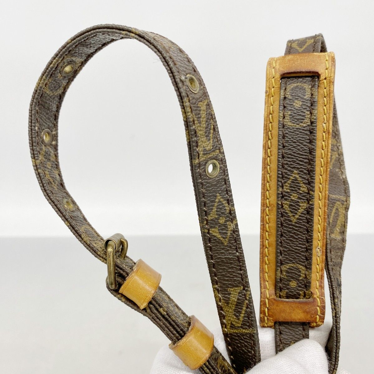Louis Vuitton Shoulder Bag Monogram Danube Brown — view 9