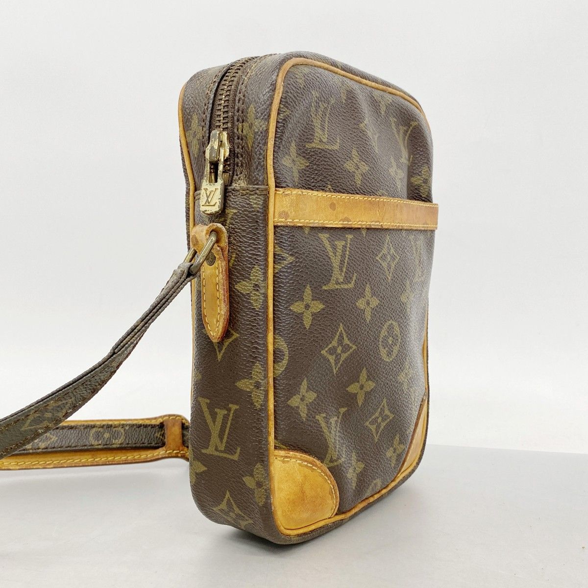 Louis Vuitton Shoulder Bag Monogram Danube Brown — view 2