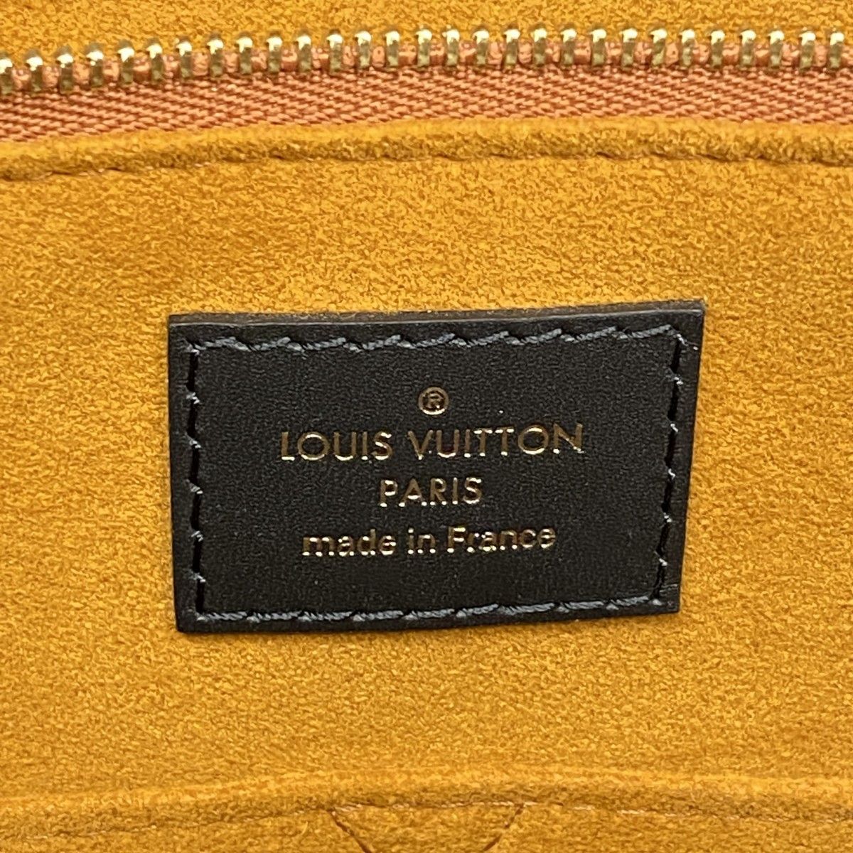 Louis Vuitton Tote Monogram Empreinte On The Go GM Noir 2-Way — view 5