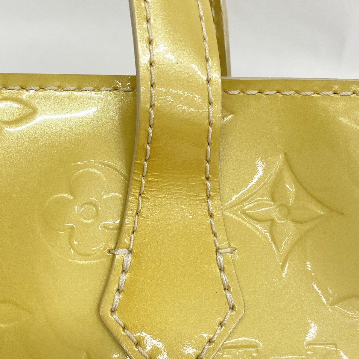 Louis Vuitton Tote Vernis Wilshire PM Blanc Corail — view 7