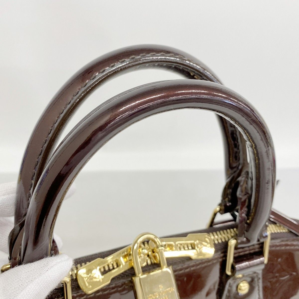 Louis Vuitton Handbag Vernis Alma PM Amaranto — view 8