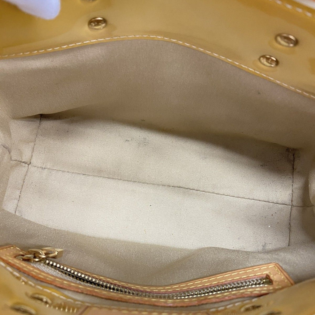 Louis Vuitton Handbag Vernis Reed PM Beige — view 4