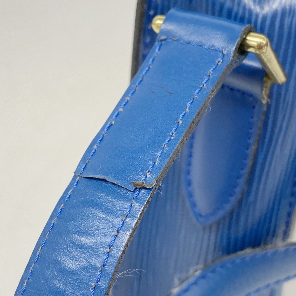 Louis Vuitton Shoulder Bag Epi Saint Cloud Toledo Blue — view 9