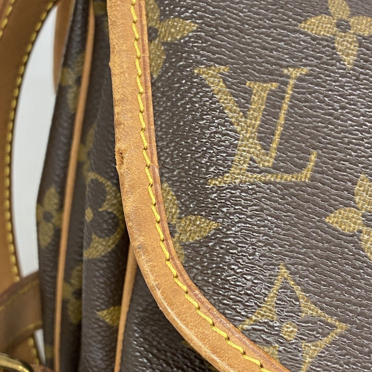 Louis Vuitton Shoulder Bag Monogram Saumur 30 Brown — view 9