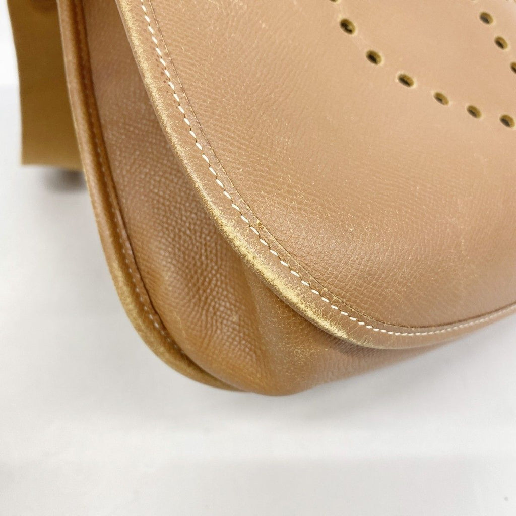 Hermes Shoulder Bag Evelyne Courchevel Gold Champagne — view 6
