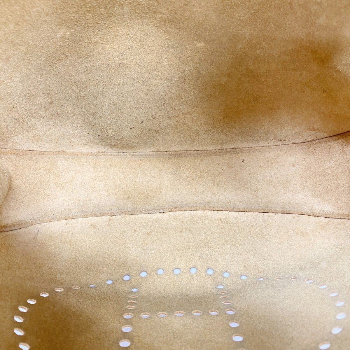 Hermes Shoulder Bag Evelyne Courchevel Gold Champagne — view 4