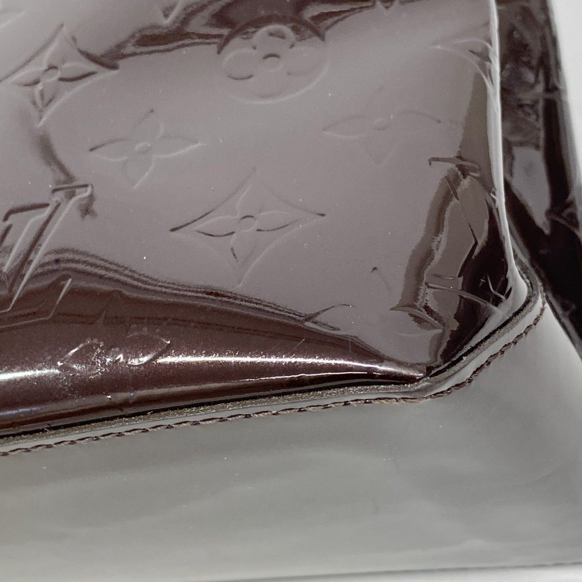 Louis Vuitton Tote Vernis Wilshire PM Amaranto — view 6