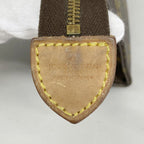 Louis Vuitton Pouch Monogram Toilette 15 Brown — view 5