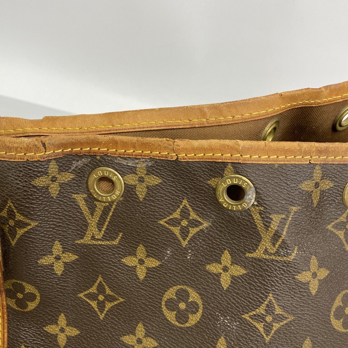 Louis Vuitton Shoulder Bag Monogram Petit Noe Brown — view 7
