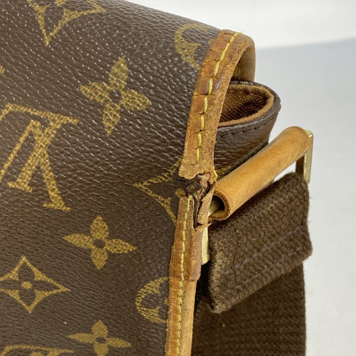 Louis Vuitton Shoulder Bag Monogram Messenger Bosford PM Brown — view 6