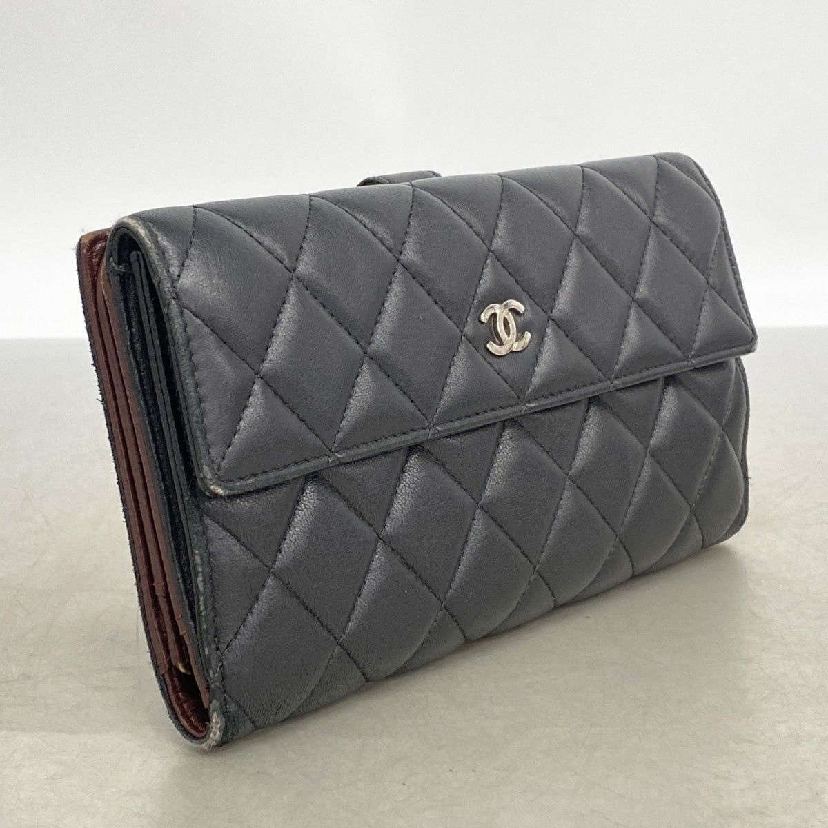 Chanel Wallet Quilted Lambskin Black Silver — view 2