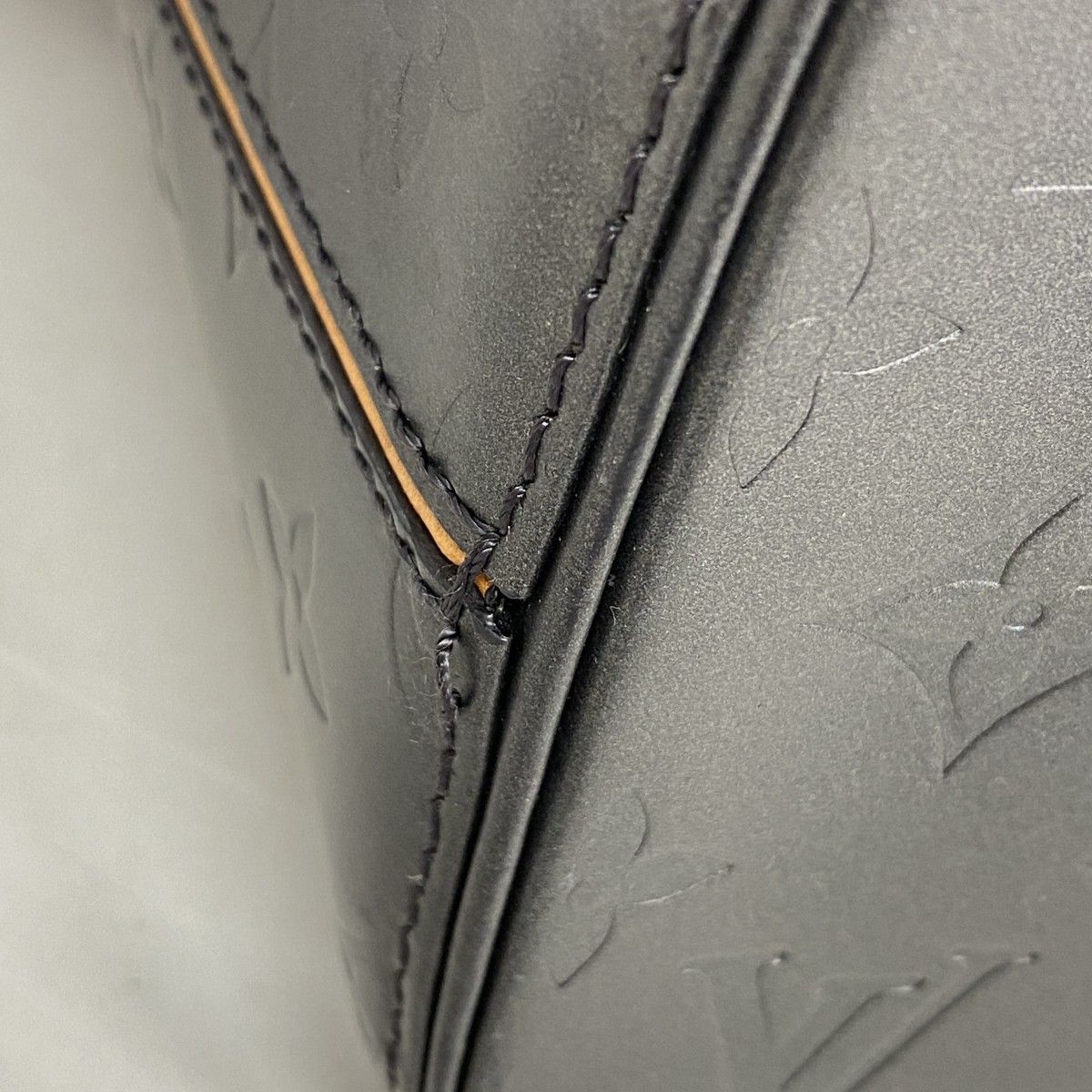 Louis Vuitton Tote Monogram Matte Stockton Noir — view 7
