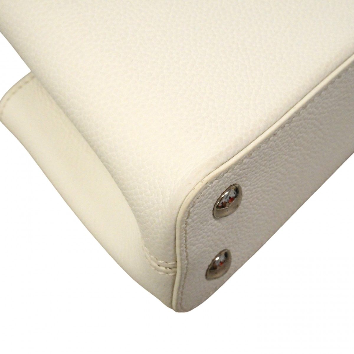 Louis Vuitton Handbag Capucines East West Mini Optical White 2-Way — view 6