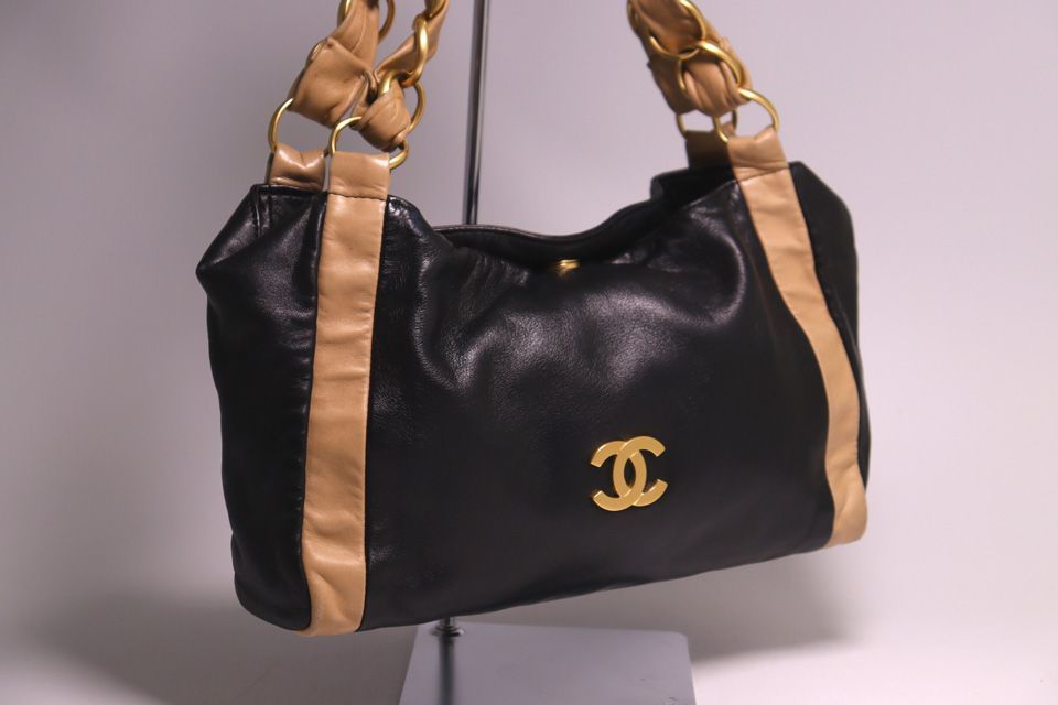 Chanel Bicolor Lambskin Shoulder Bag — view 4