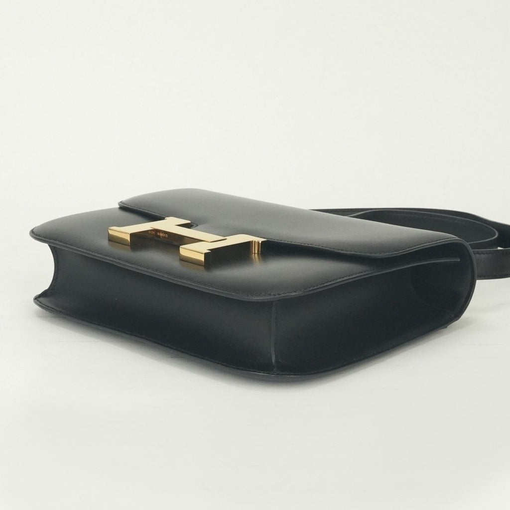 Hermes Constance 23 Shoulder Bag Box Calf Noir Black Gold — view 5