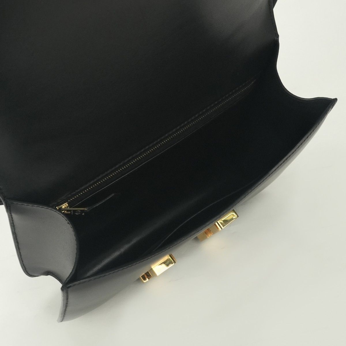 Hermes Constance 23 Shoulder Bag Box Calf Noir Black Gold — view 9
