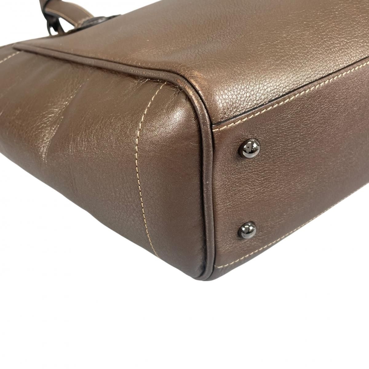 Loewe Calfskin Heritage Made Tall Tote Beige — view 5