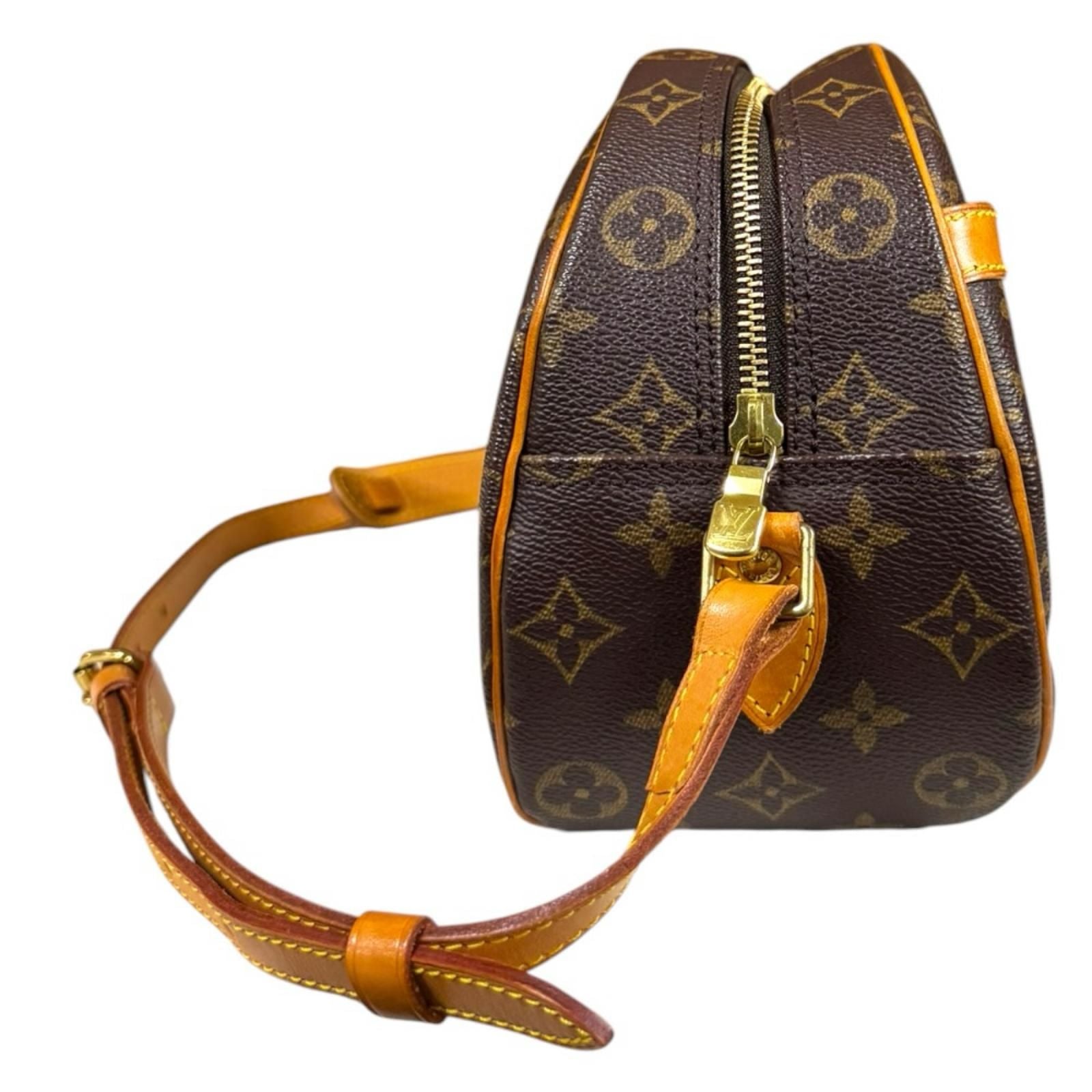 Louis Vuitton Monogram Shoulder Bag Canvas Brown — view 4
