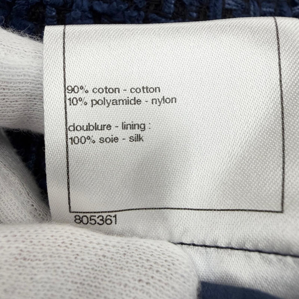 Chanel CC Logo Button Tweed Jacket Collarless Navy 36 — view 8