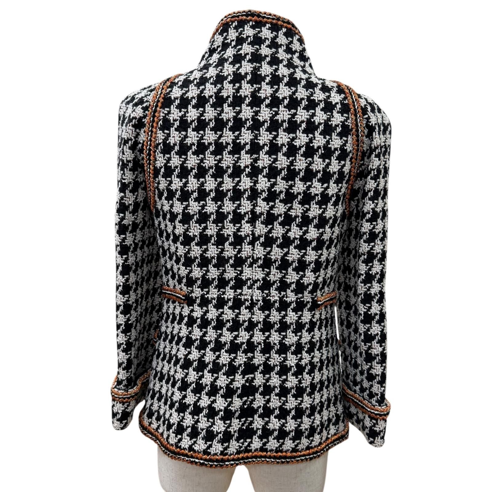 Chanel 17k Houndstooth Coco Button Zip Tweed Jacket Stand Color Black 34 — view 4