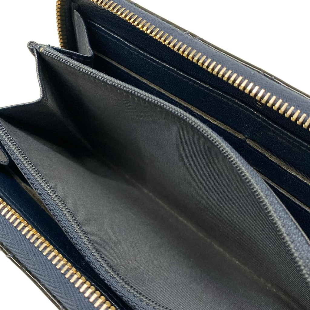 Chanel Wallet Quilted Navy Zip Around Gold Leather — view 4