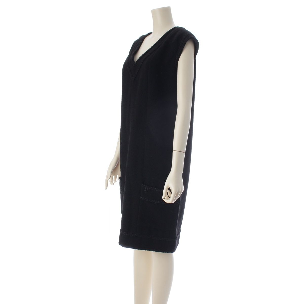 Chanel 08c Wool Tweed Sleeveless Dress Black 40 — view 2
