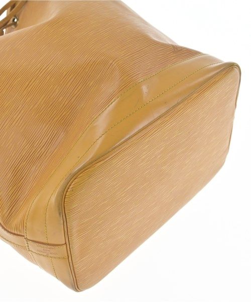 Louis Vuitton Shoulder Bag — view 6