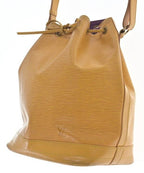 Louis Vuitton Shoulder Bag — view 5