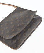Louis Vuitton Shoulder Bag — view 8