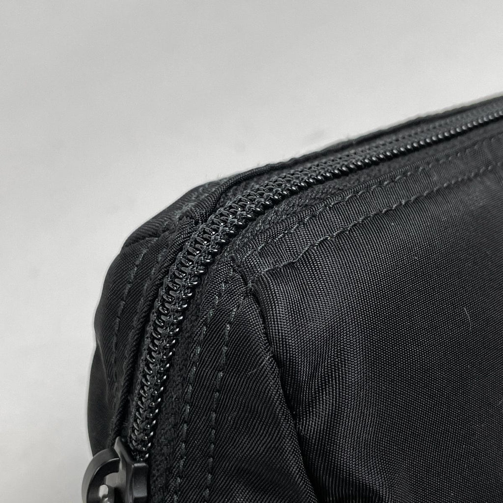 Prada Pouch Makeup Tessuto Nylon Nero — view 4