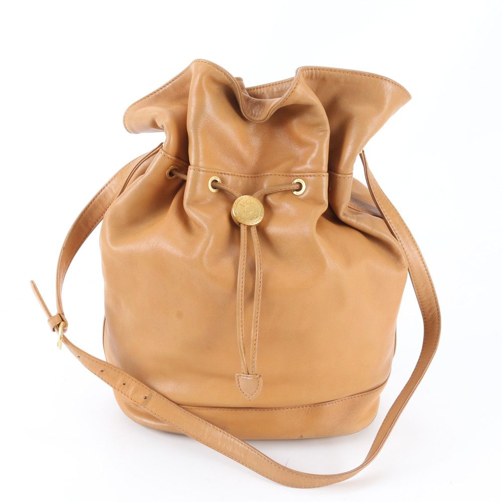 Gucci Vintage Drawstring Leather Shoulder Bag Crossbody Brown