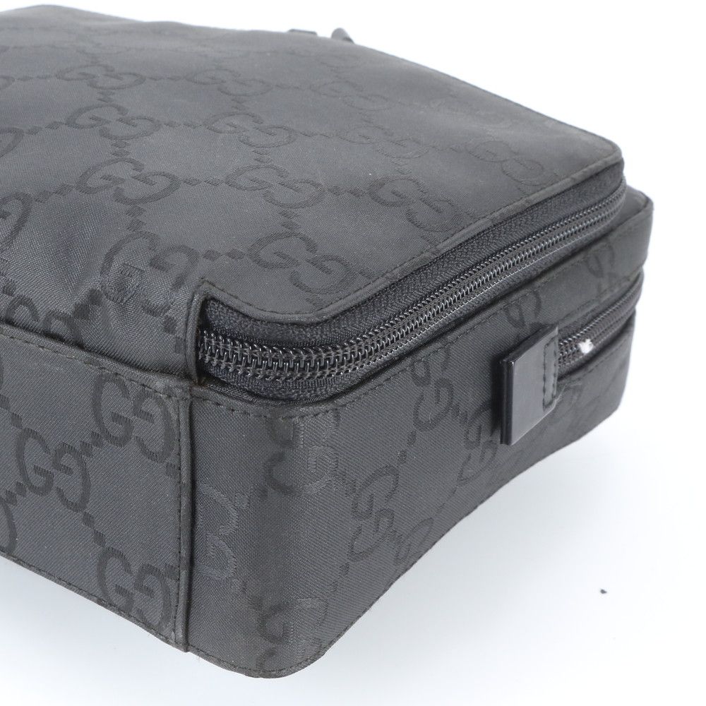 Gucci GG Nylon 018 Leather Clutch Pouch Business Black — view 4