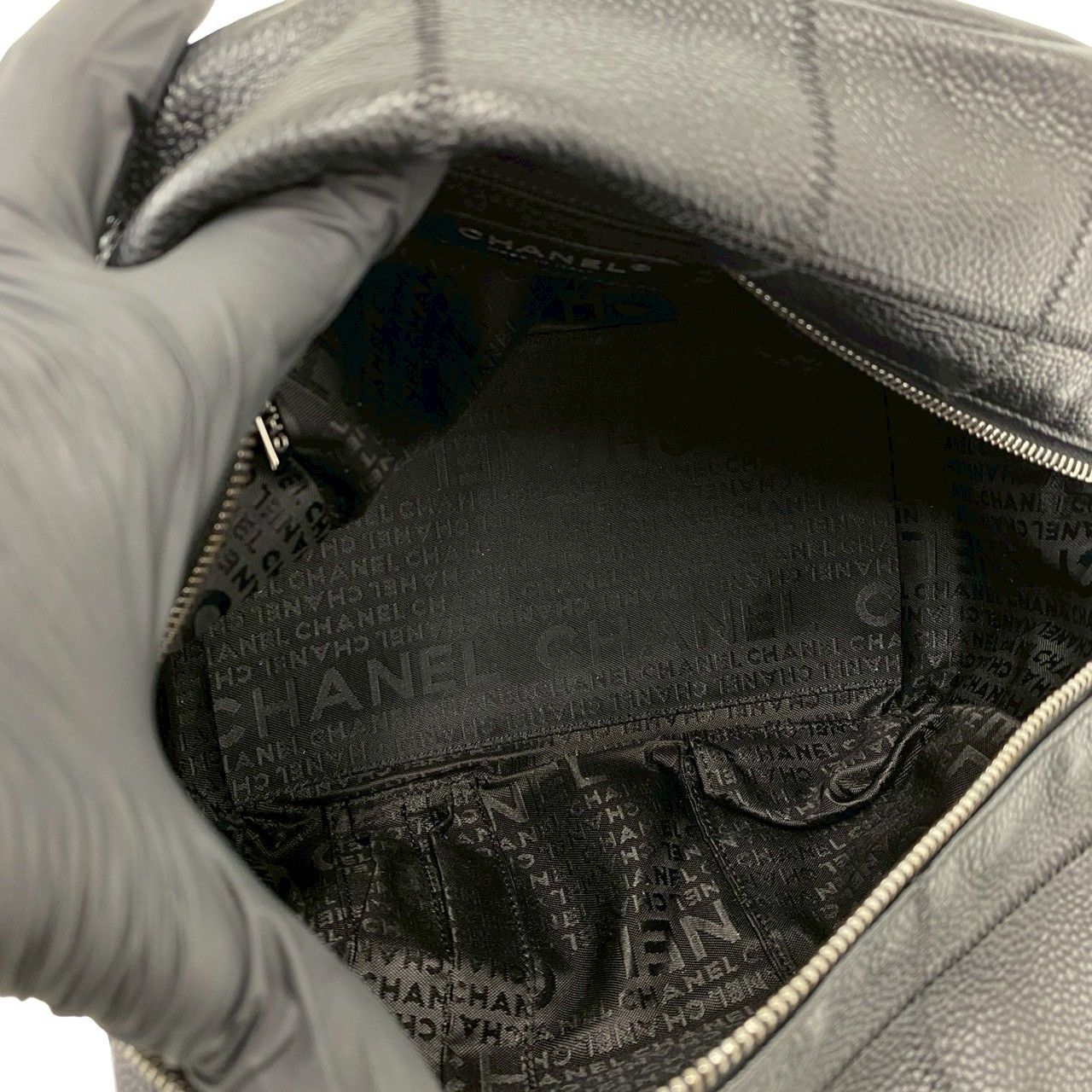 Chanel And Choco Bar Caviar Leather Shoulder Bag Black — view 9