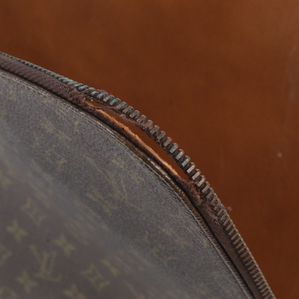 Louis Vuitton Monogram Poche Document Leather Clutch Pouch — view 8