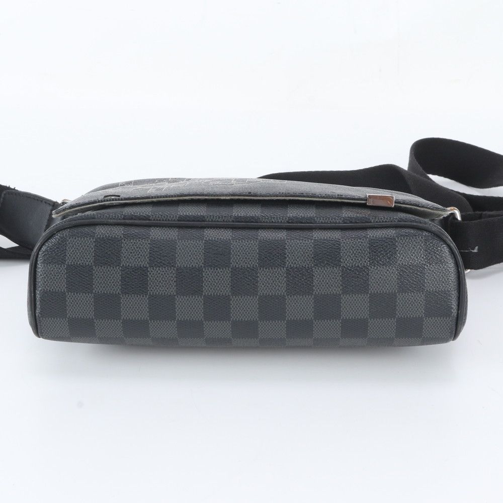 Louis Vuitton Damier Graphite District PM Leather Shoulder Bag Crossbody — view 6