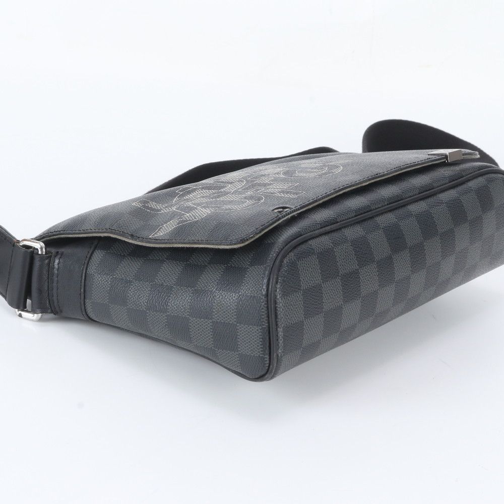 Louis Vuitton Damier Graphite District PM Leather Shoulder Bag Crossbody — view 5