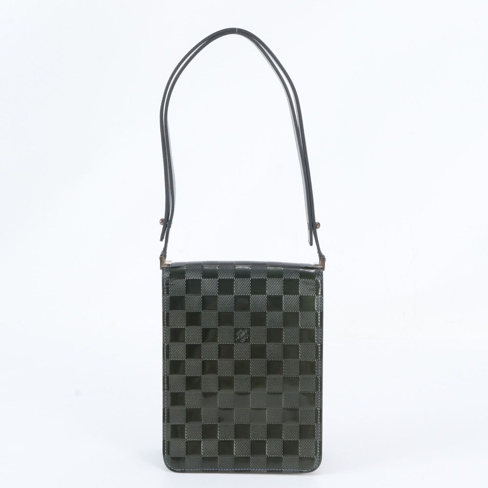 Louis Vuitton Damier Vernis Club Leather 2-Way Shoulder Bag Crossbody Messenger — view 4