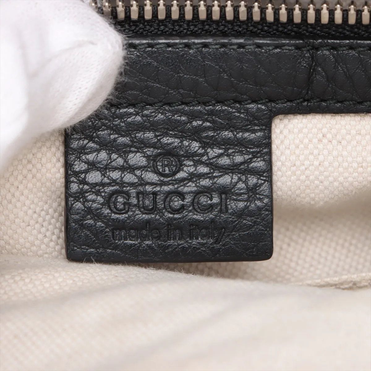 Gucci Interlocking Leather Shoulder Bag Crossbody Messenger Black — view 9