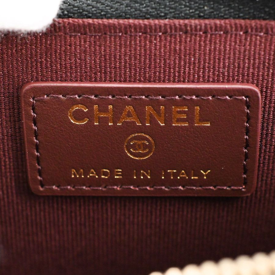 Chanel Card Case Classic — view 5