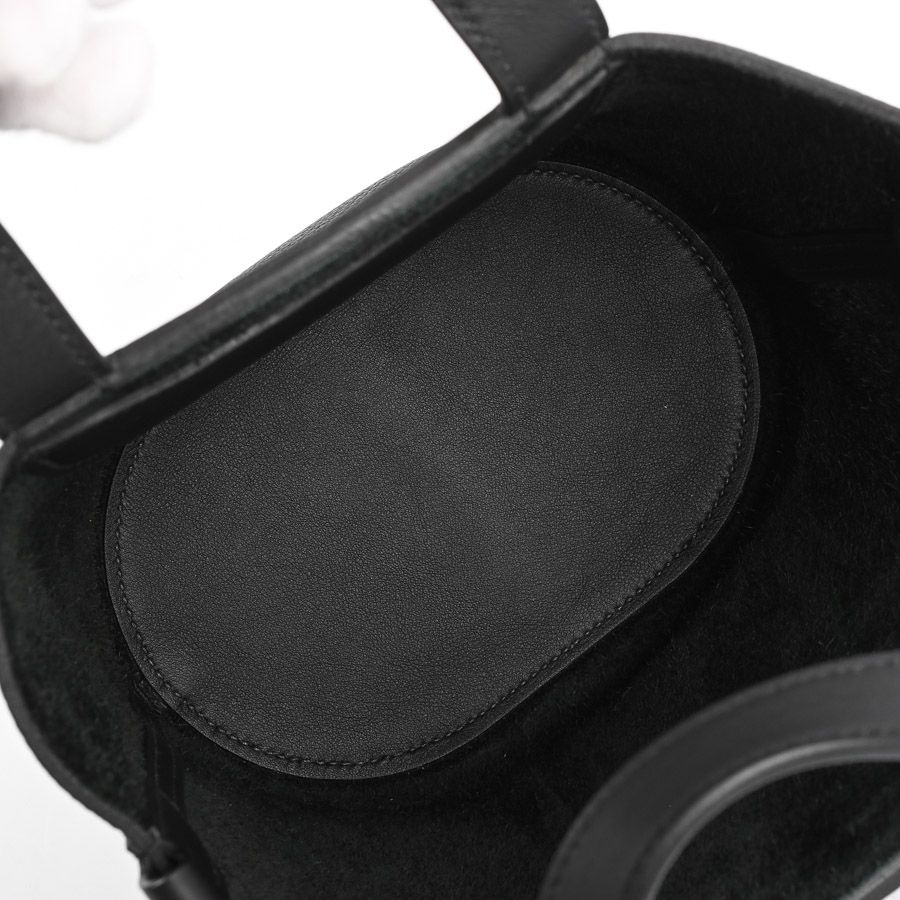 Hermes Handbag in the Loop 18 — view 4