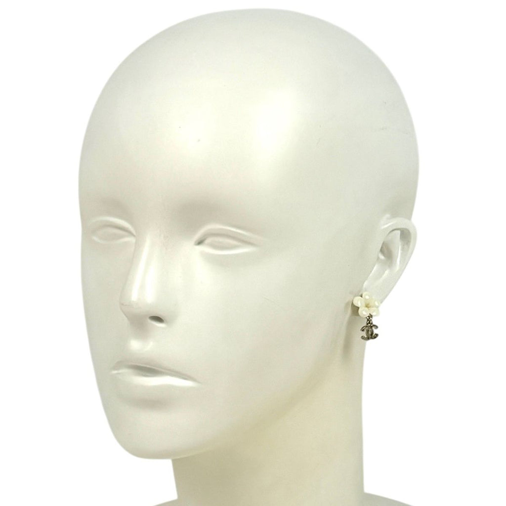 Chanel CC Logo Earrings Flower Swing Silver Plated Plastic White — view 5