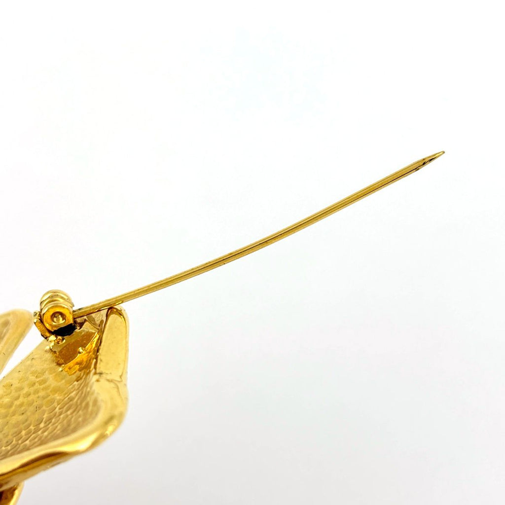 Chanel CC Logo Brooch Gold Plated — view 3