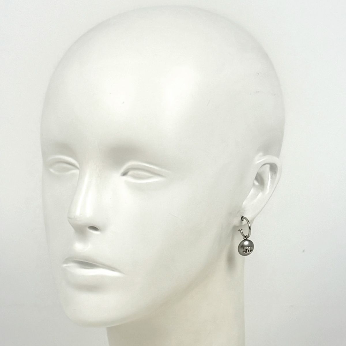 Chanel CC Logo Earrings Swing Silver Plated — view 5
